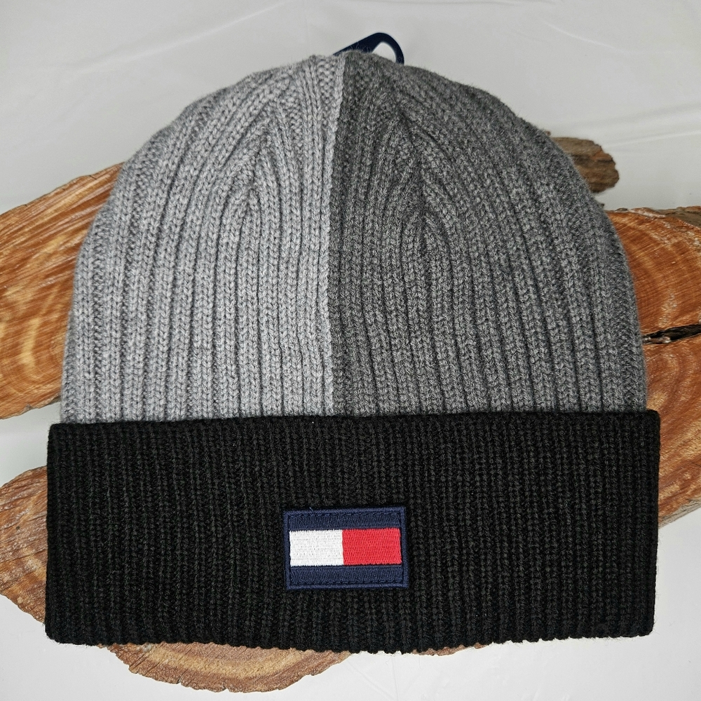 NWT Tommy Hilfiger Men's/Unisex Ribbed Cuff Logo Tri-Color Beanie - Picture 3 of 6